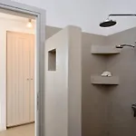 فيلة Apa Calma *