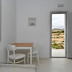 فيلة Apa Calma باروس